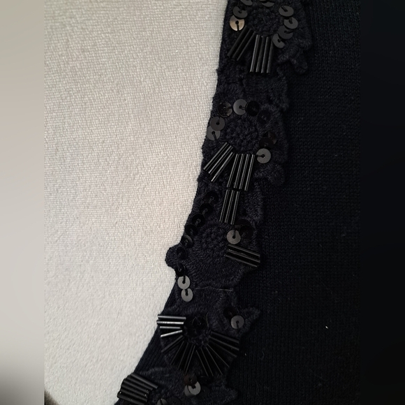 Embellished Black Cropped Cardigan   Size L - Picture 5 of 7
